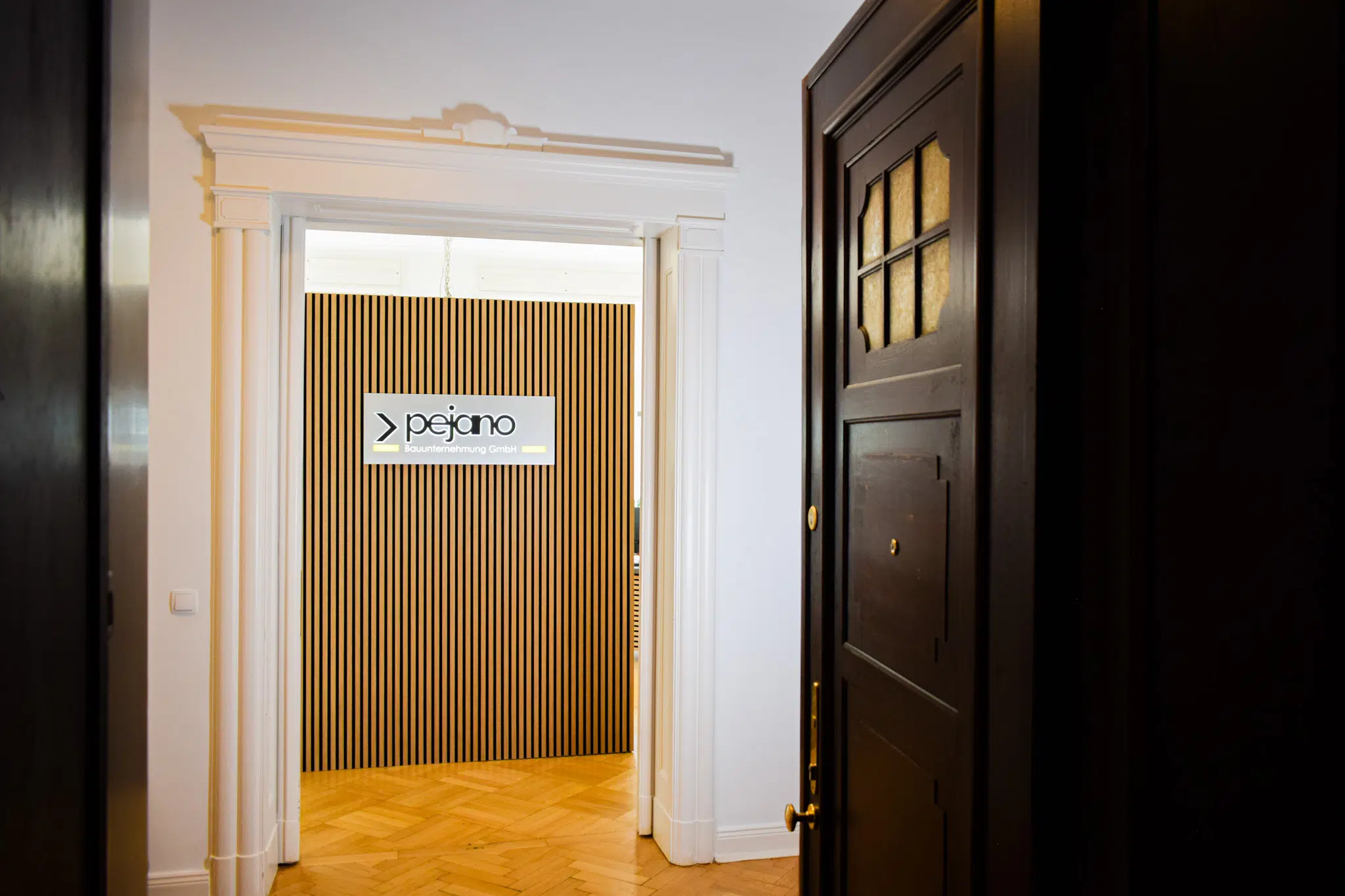 Büroeingang Pejano Bauunternehmung GmbH
